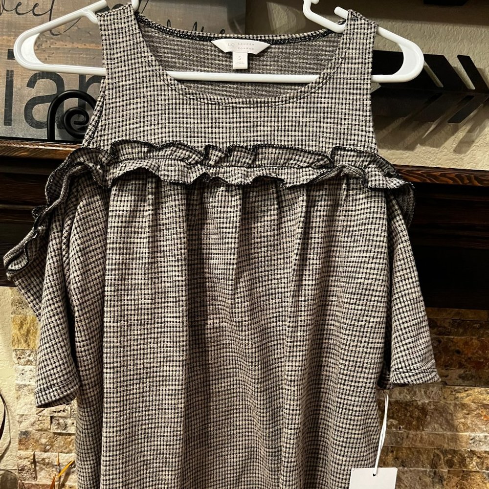 Peek a boo shoulder shirt. New with tags. Brown and Black. Lauren Conrad. Small